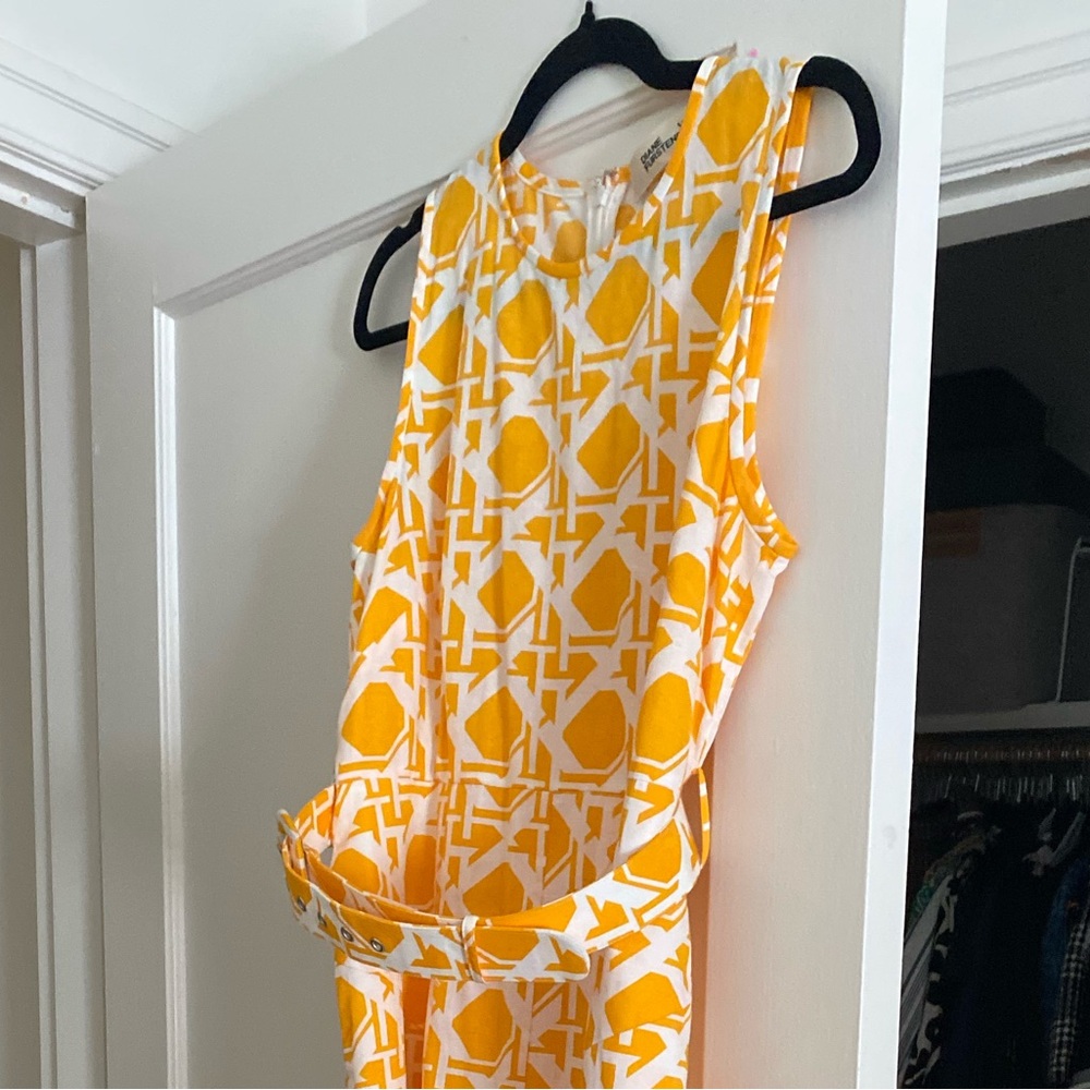 Diane Von Furstenberg Yellow and White Sleeveless Dress - Picture 8 of 9